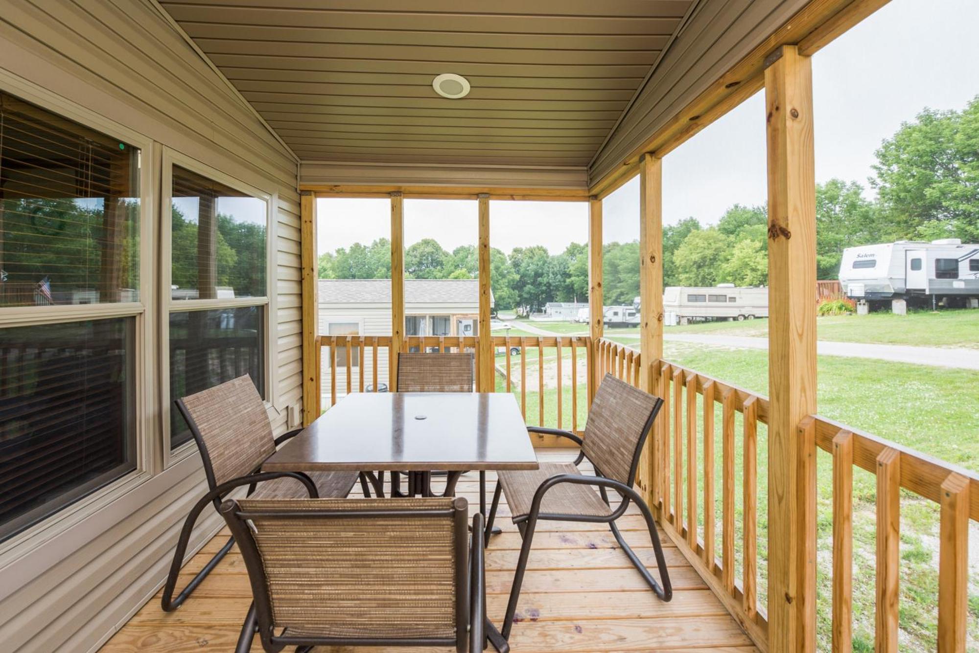 Plymouth Rock Camping Resort Deluxe Cottage Elkhart Lake ภายนอก รูปภาพ